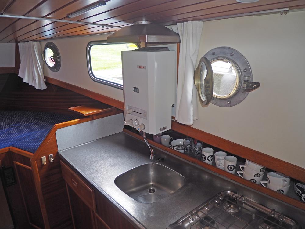 Cabin en avant, H&eacute;bergements